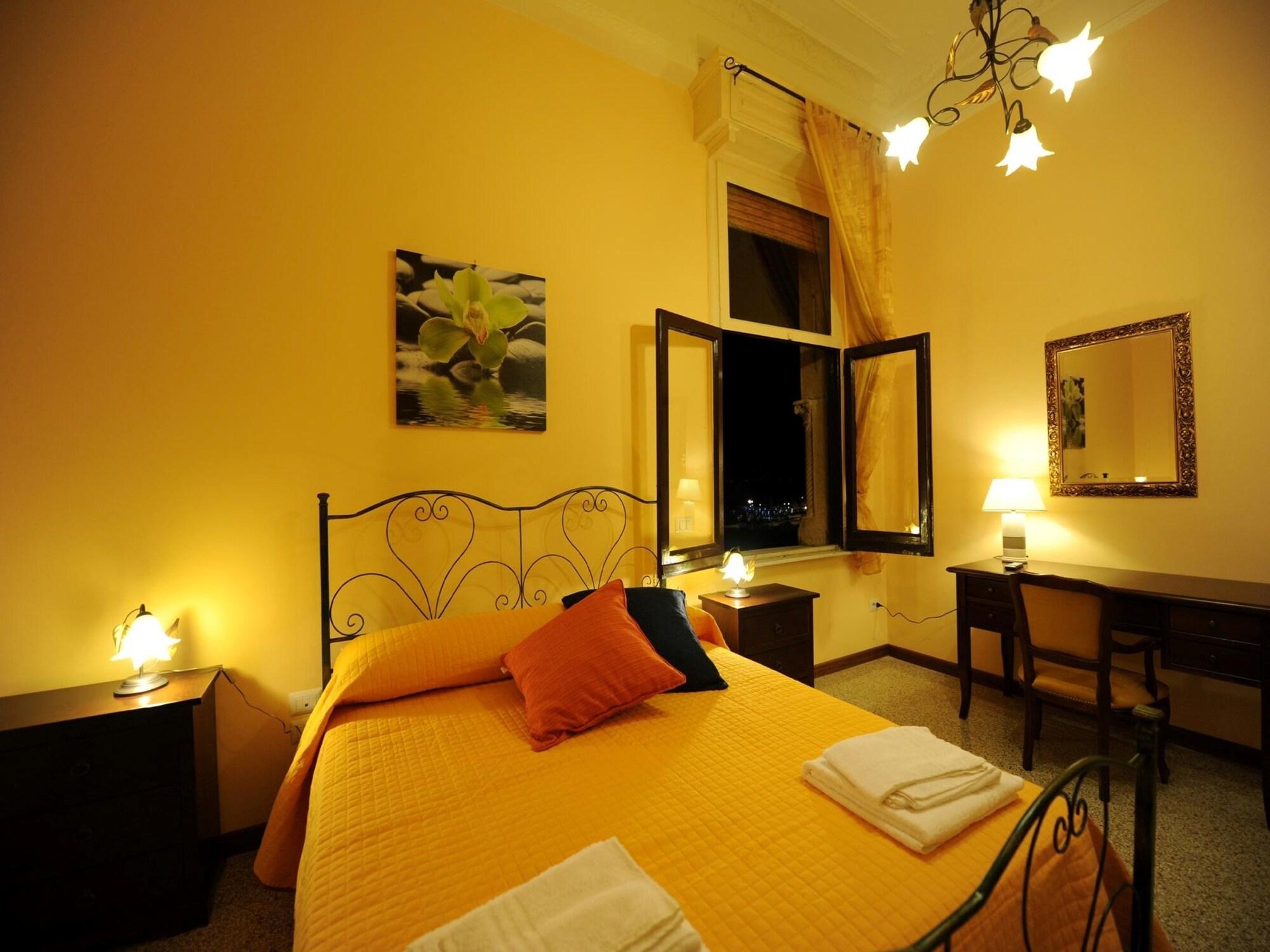 Barone Bed And Breakfast Salerno Exterior photo